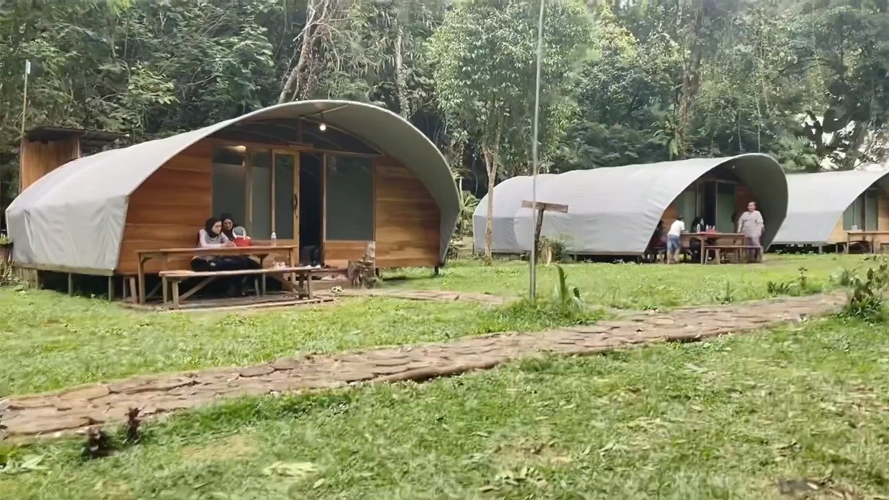 Situ Gunung Glamping