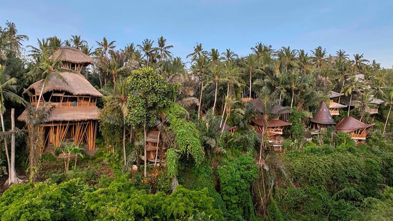Green Village Bamboo House